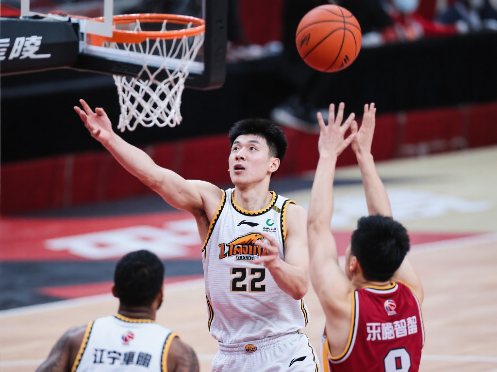 一针见血！伊布直言：滕哈格必须调整策略，曼联非阿贾克斯